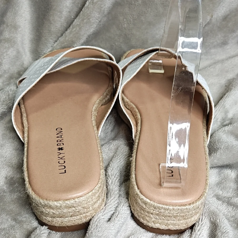 Lucky Brand Gayte white slide sandals Size 9M/40